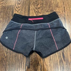 Lululemon speed up shorts 2.5”